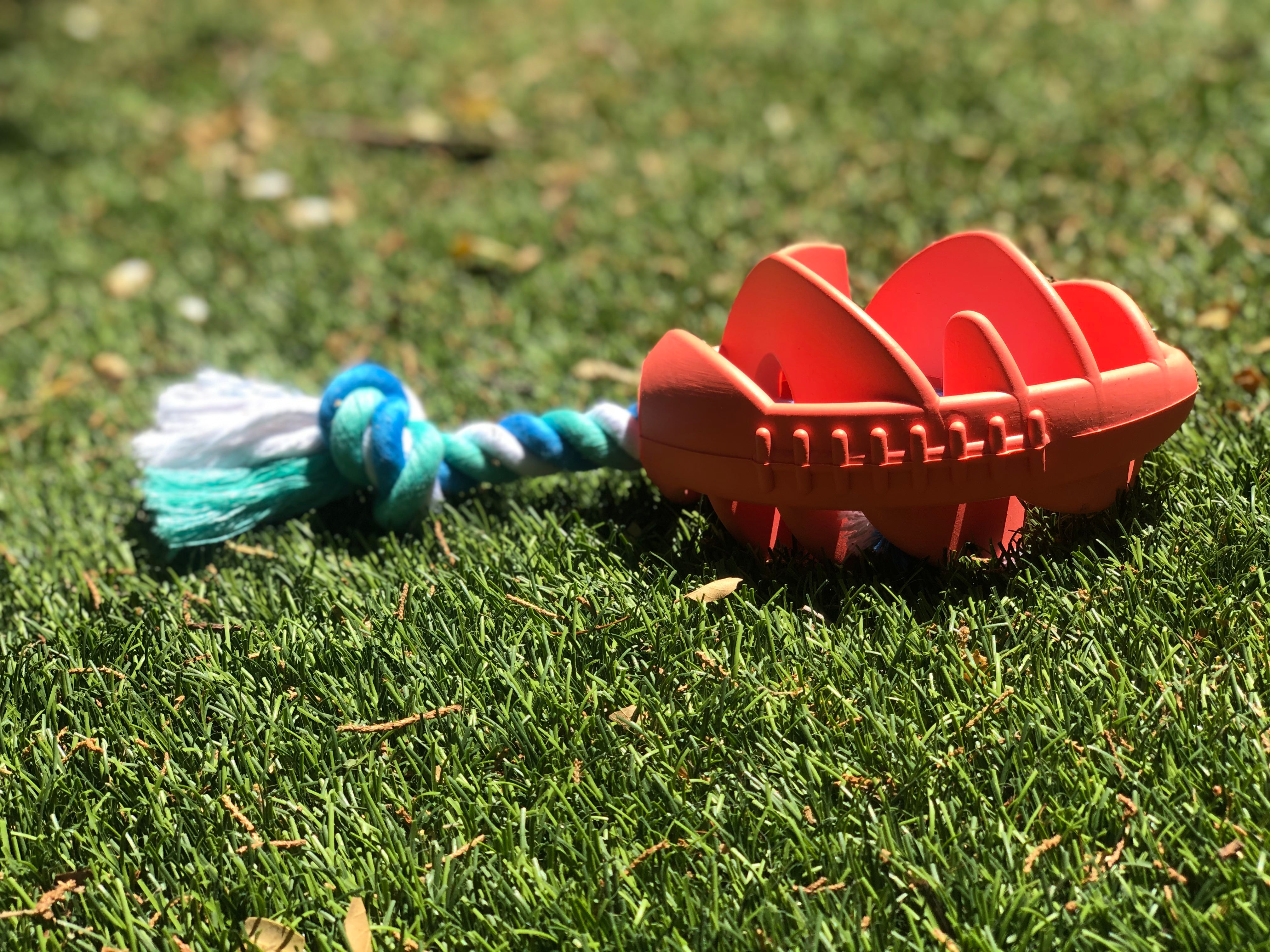 Rubber Football Chew Toy with Tug Rope - Waldessae, the best pet supplies ever